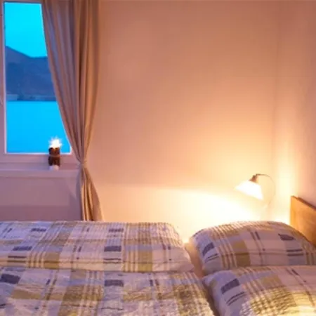 Hotel Strandhaus Edersee Nr 12 - Kaminzimmer, Seeblick, Badestrand, Seeterrasse