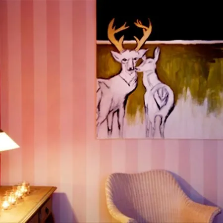 Strandhaus Edersee Nr 12 - Kaminzimmer, Seeblick, Badestrand, Seeterrasse 3*