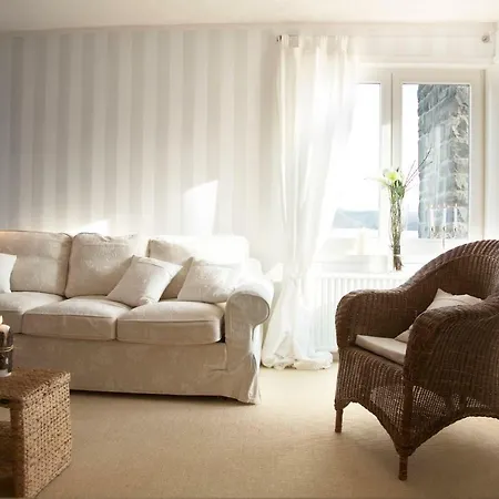 Strandhaus Edersee Nr 12 - Kaminzimmer, Seeblick, Badestrand, Seeterrasse Waldeck (Hessen)