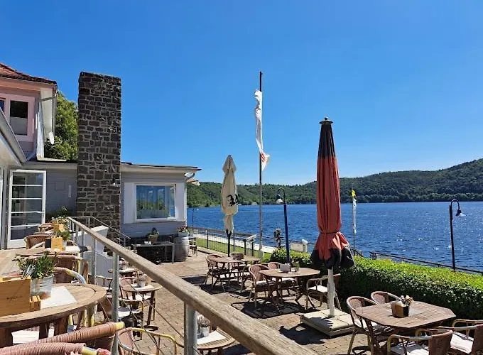 Hotel Strandhaus Edersee - Kaminzimmer, Seeblick, Badestrand, Seeterrasse
