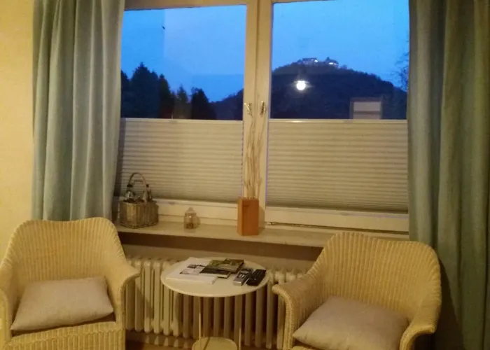 Strandhaus Edersee - Kaminzimmer, Seeblick, Badestrand, Seeterrasse Hotel 3*